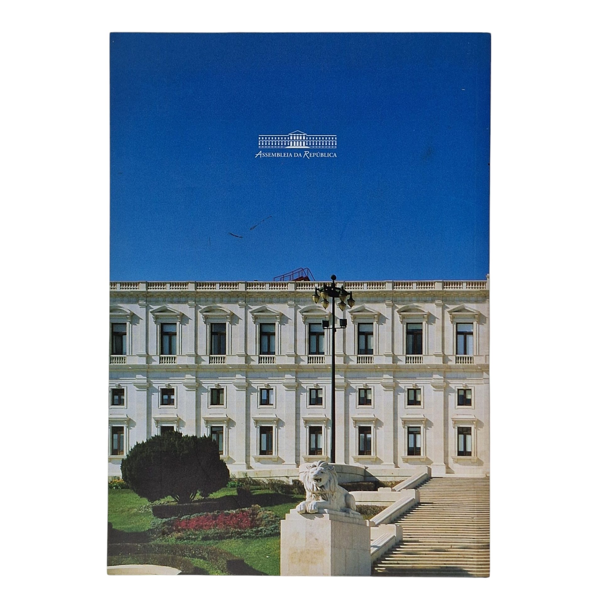 O Parlamento – Maria da Luz Dias (2007)