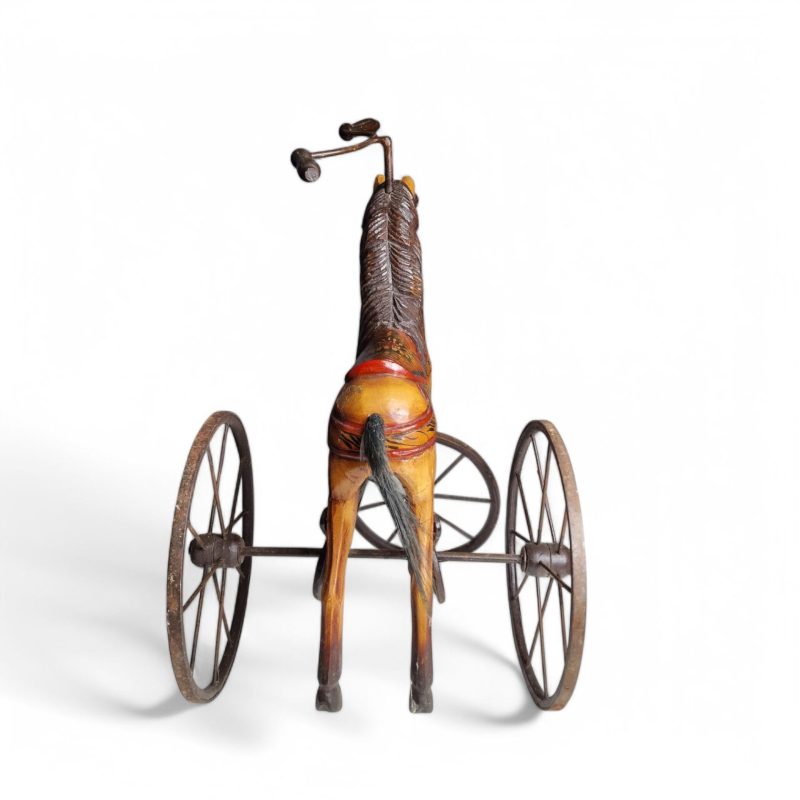 Triciclo Antigo de Madeira e Metal com Figura de Cavalo – Final do Século XIX / Início do Século XX