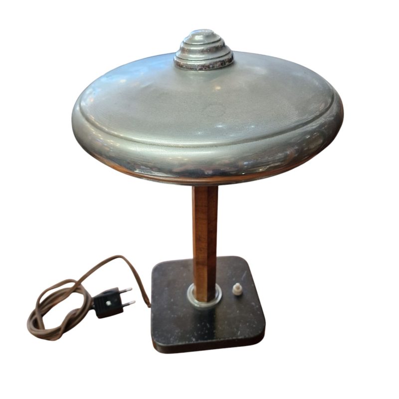 Candeeiro Art Déco – Madeira e Metal Cromado