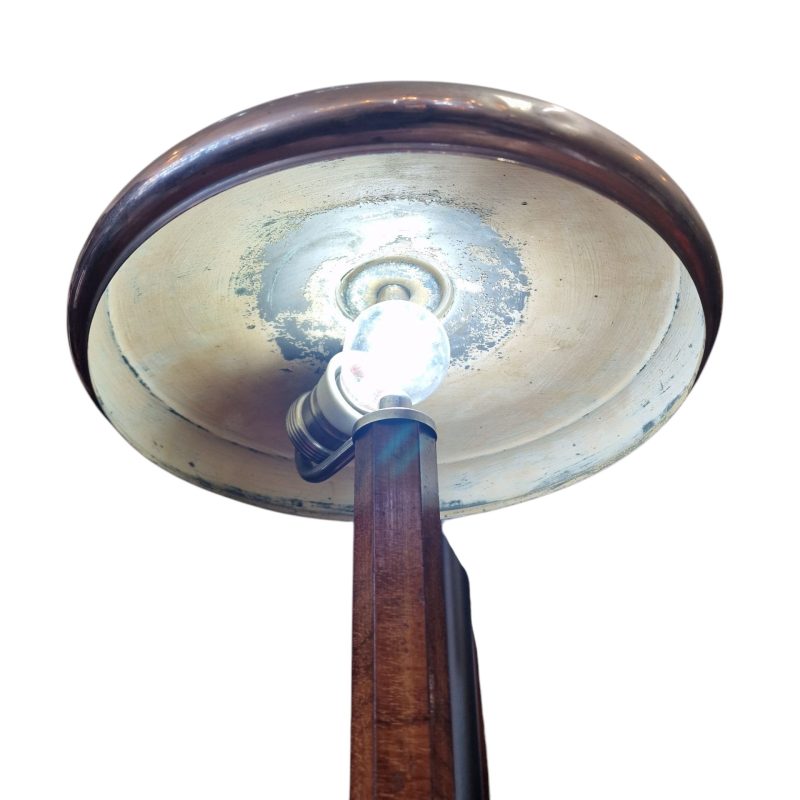Candeeiro Art Déco – Madeira e Metal Cromado