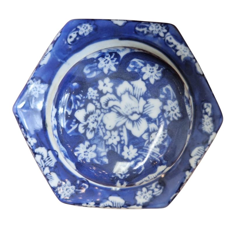 Pote de porcelana hexagonal azul e branco – China