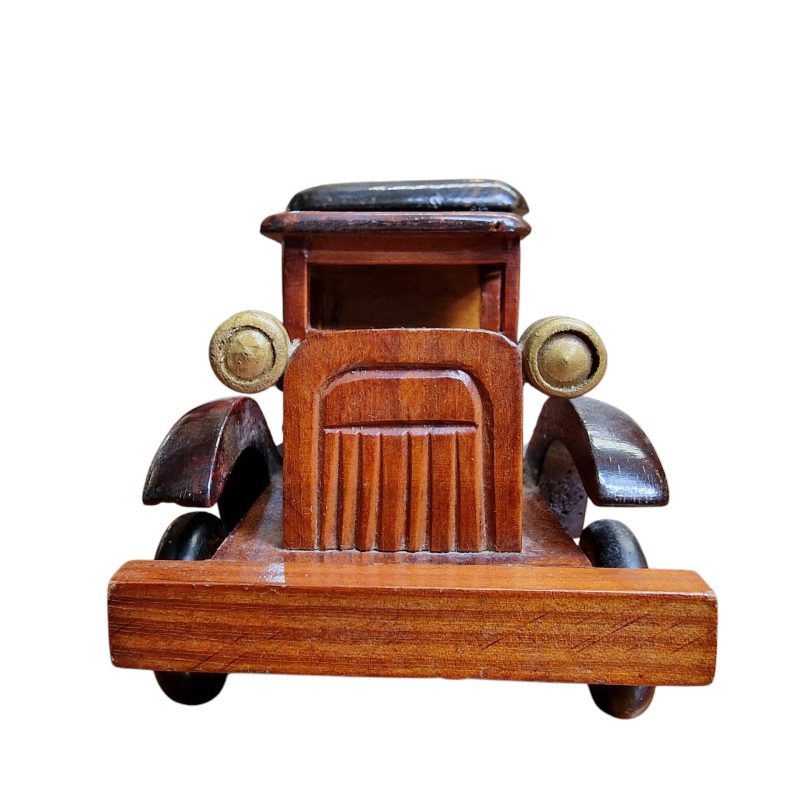 Carrinha de Madeira com Compartimento