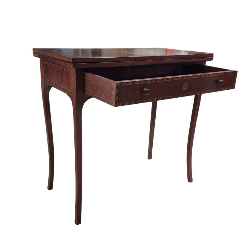 Mesa de Jogo com Tabuleiro de Xadrez Embutido
