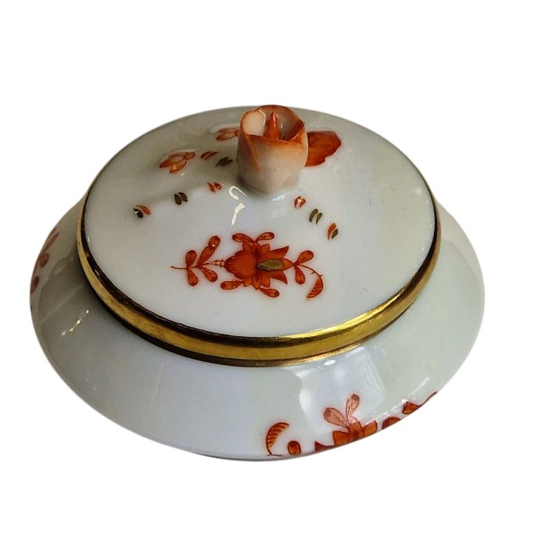 Pote em porcelana Herend com flor no topo