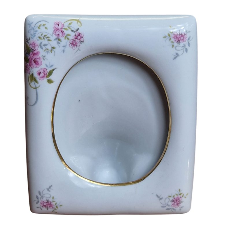 Moldura decorativa em porcelana Bone China Taiwan Style com motivo floral