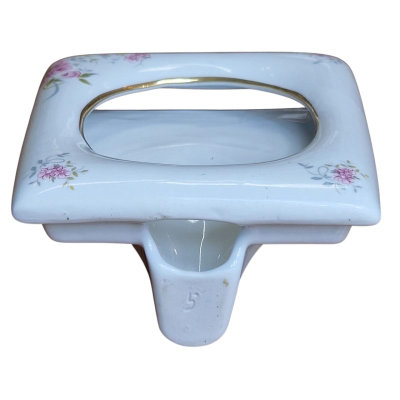 Moldura decorativa em porcelana Bone China Taiwan Style com motivo floral