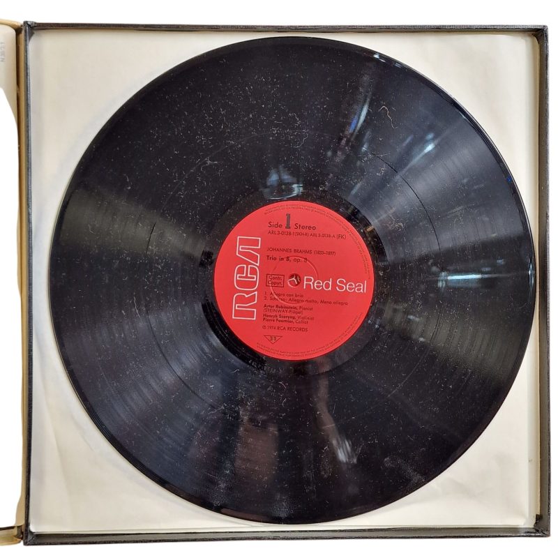 Rubinstein - Szeryng - Fournier - Brahms: The Three Trios / Schumann: Trio in D Minor (1974)