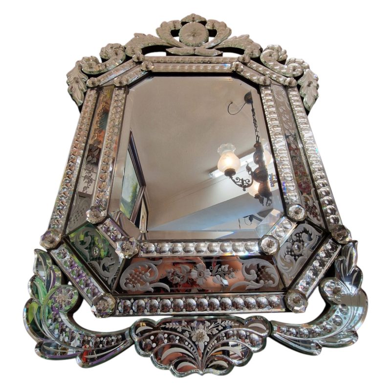 Espelho Veneziano Ornamental Com Gravações Florais - Image 3