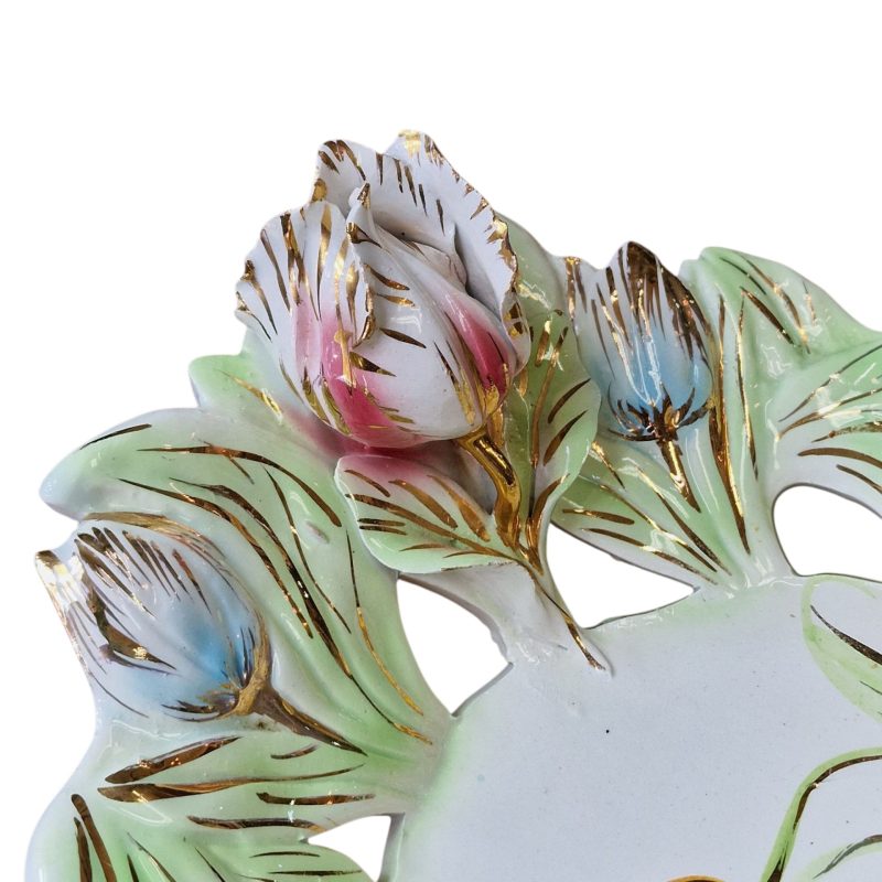 Prato Italiano com Flores em Relevo – Pintado à Mão com Detalhes Dourados