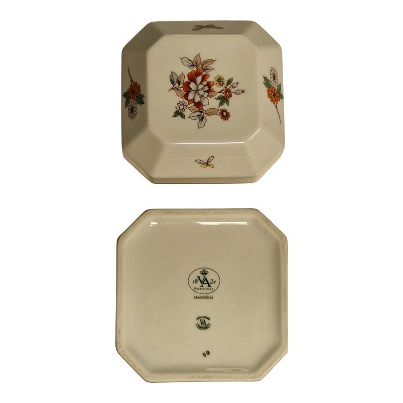 Caixa “Magnolia” – Vista Alegre – Porcelana fina decorada – 6,5 × 8 cm